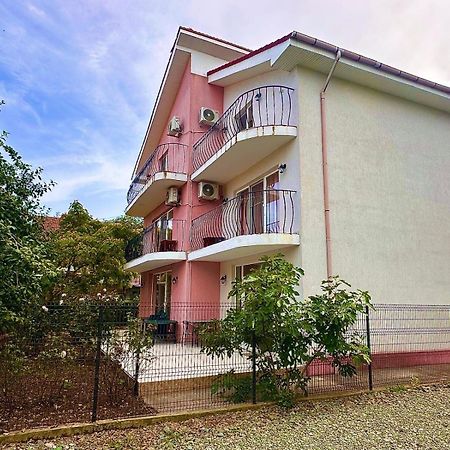 Vila Lucy Costinesti Hotel Bagian luar foto